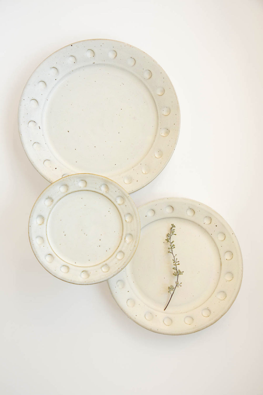 White Clay Plate - Medium (Set of 2)